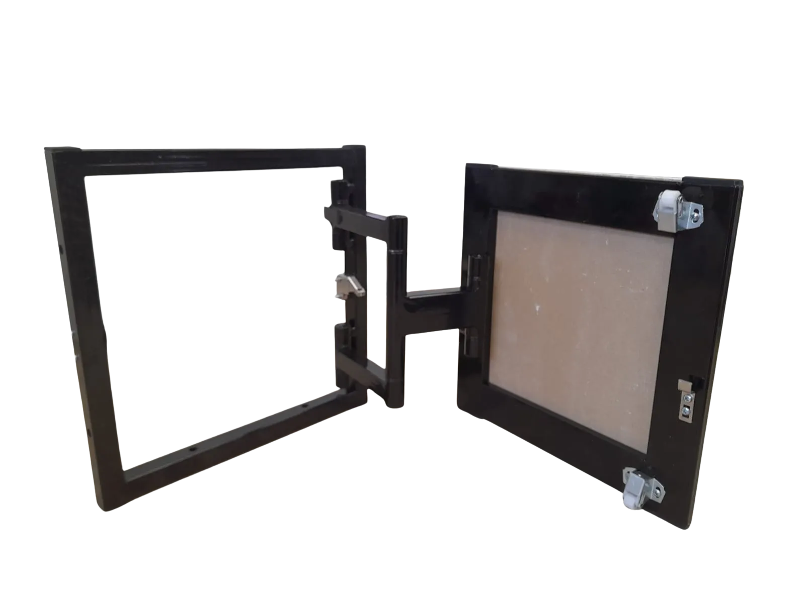 Neviditelná revizní dvířka s 180° otevíráním pro flexibilní instalaci 600x600