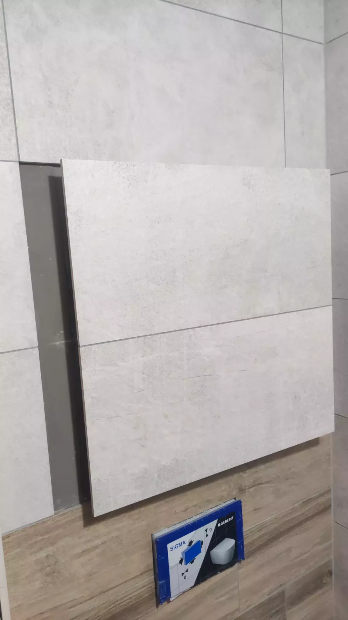 Voděodolná revizní dvířka pod obklad 300x400