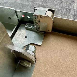 Voděodolná revizní dvířka pod obklad 600x900